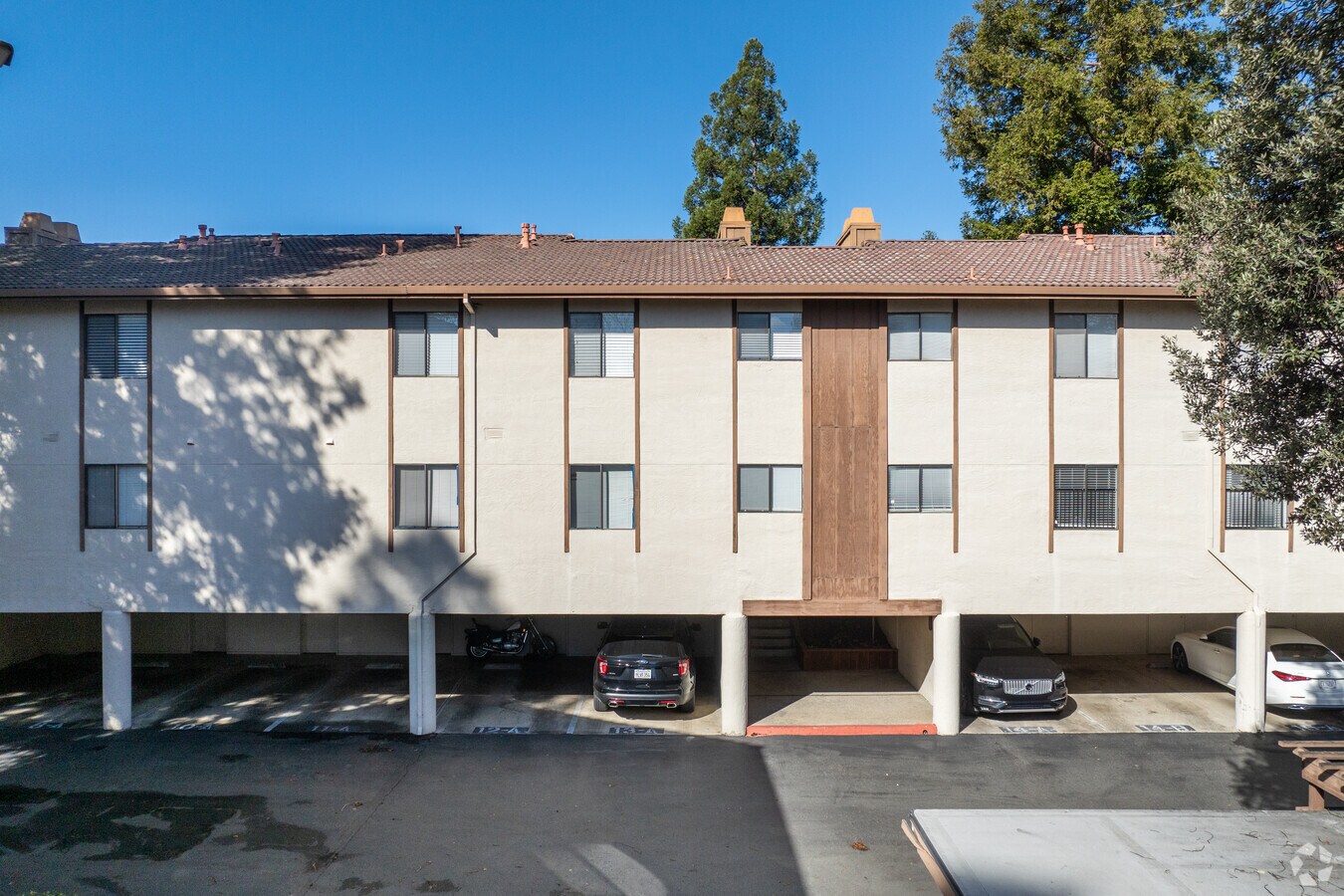 Photo - Sierra Gardens