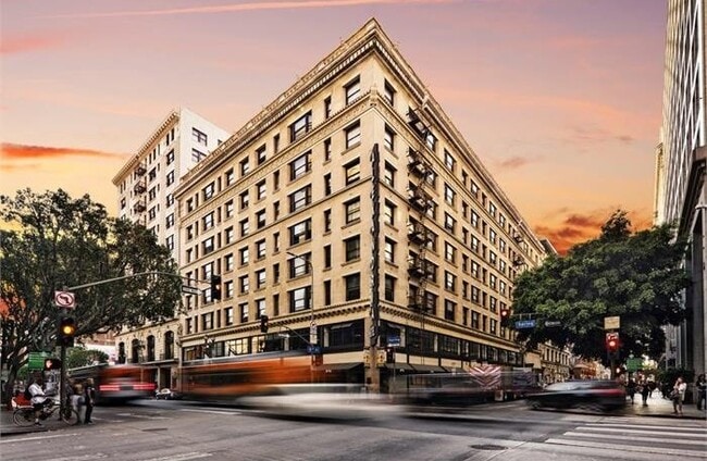 Building Photo - Hotel Alexandria Rental