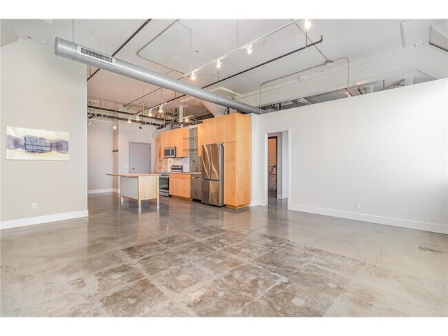 Photo - 730 Stinson Blvd NE