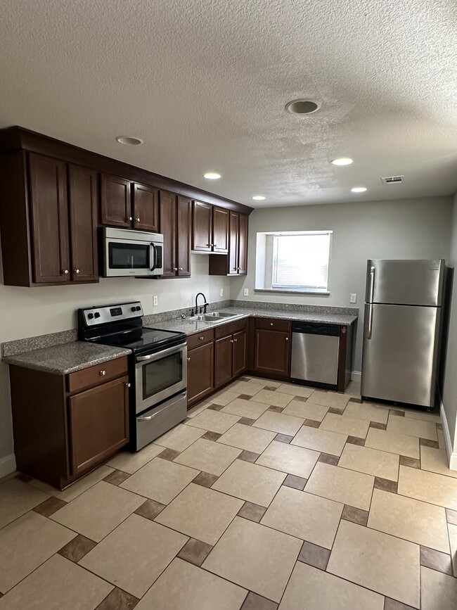 Photo - 11620 Chemstrand Rd Unit 14