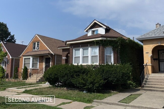 Building Photo - 8446 S Paulina St Rental