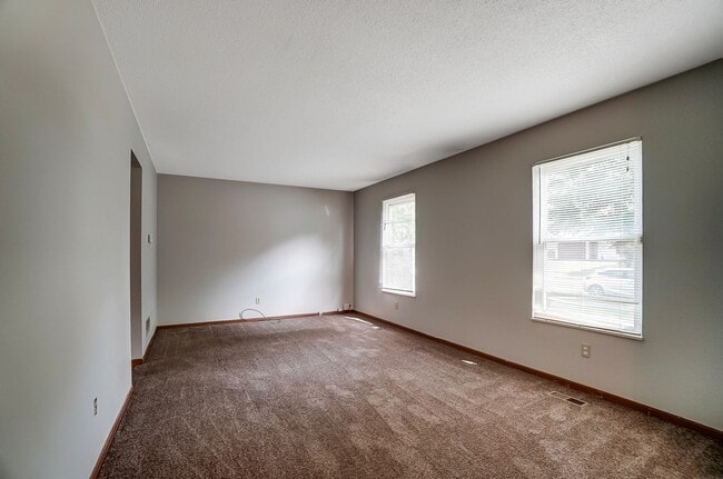 Photo - 3540 Willow Run Dr