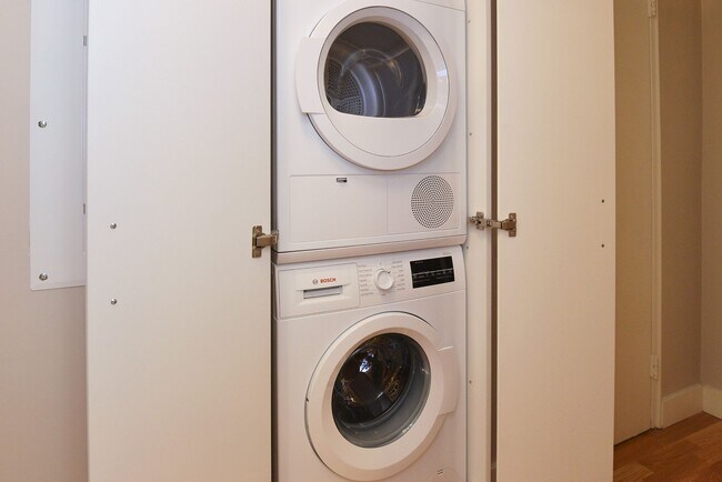 Photo - 111 Lawton Blvd Unit PH05