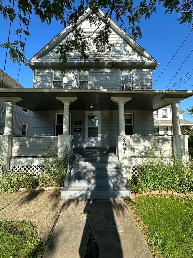 Photo - 2064 Halstead Ave Townhome