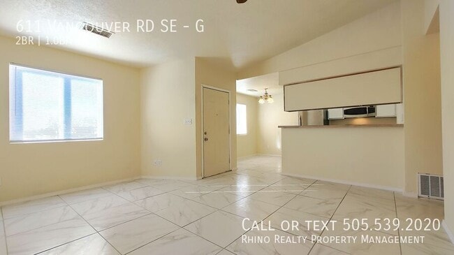 Building Photo - 611 Vancouver Rd SE Unit G