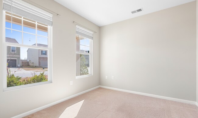 Photo - Beautiful 3 bedroom home on a corner lot!