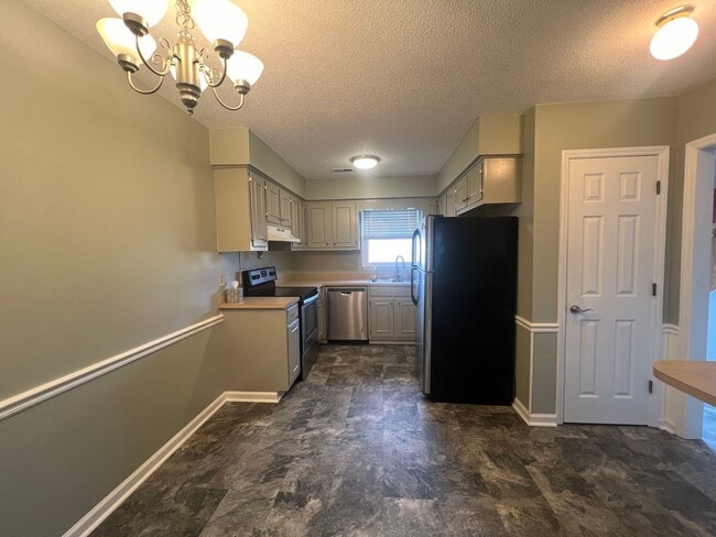 Photo - Two bedroom 1.5 bath townhouse in Burlington