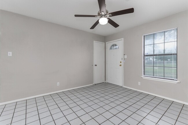 927 W Formosa Blvd