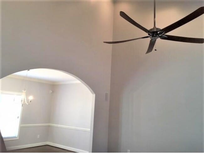 Photo - 5 Robert de Brus Cir