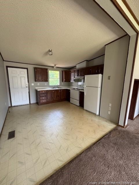 Building Photo - 153 Oak St