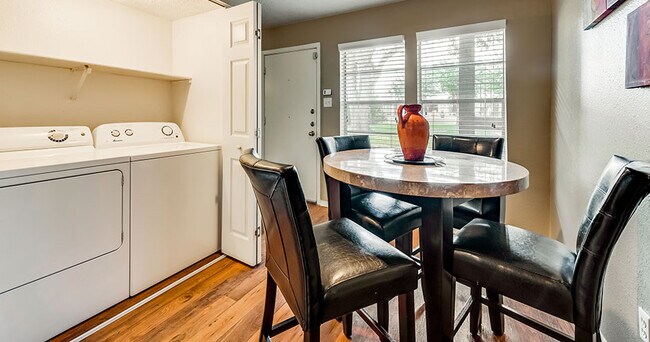 Chelsea Creek Apartment Homes
