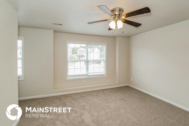 Photo - 6106 Starflower Ln