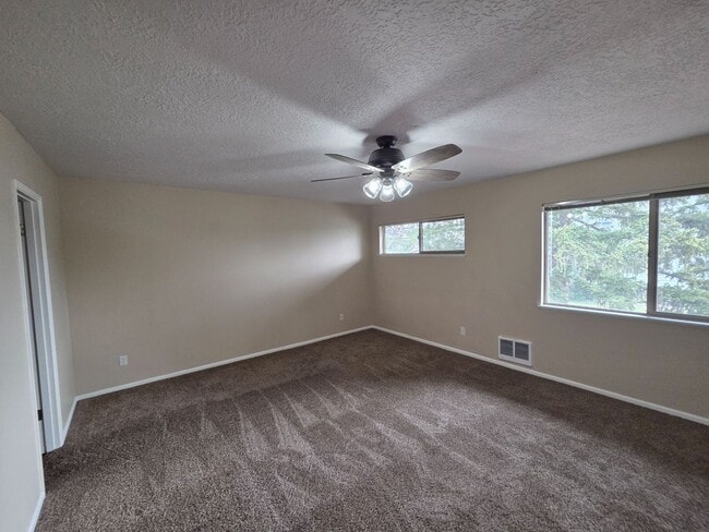 Photo - 613 SW 9th St Unit 6
