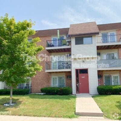 Building Photo - 2402 Marquette Rd Rental