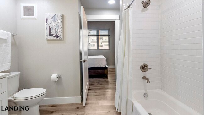 Photo - 2720 S Federal Blvd Unidad 1-17