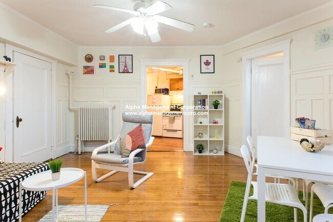 Photo - 1232 Beacon St Unit B1