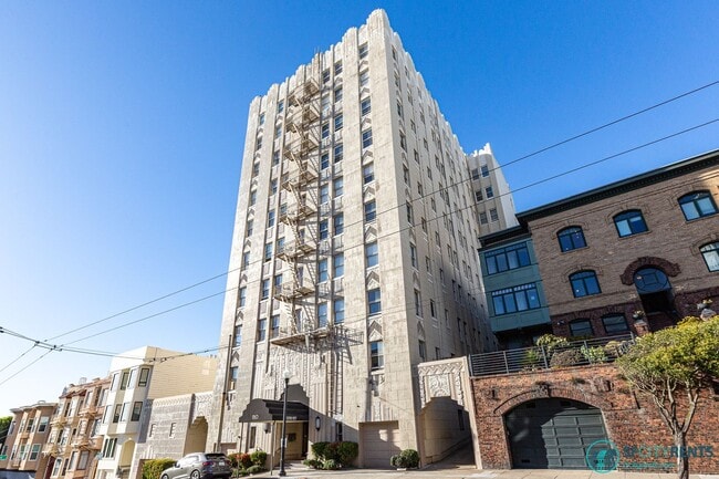 Building Photo - Russian Hill: Remodeled 3rd Floor Art Deco... Unit 1148 Union St. #304 Rental