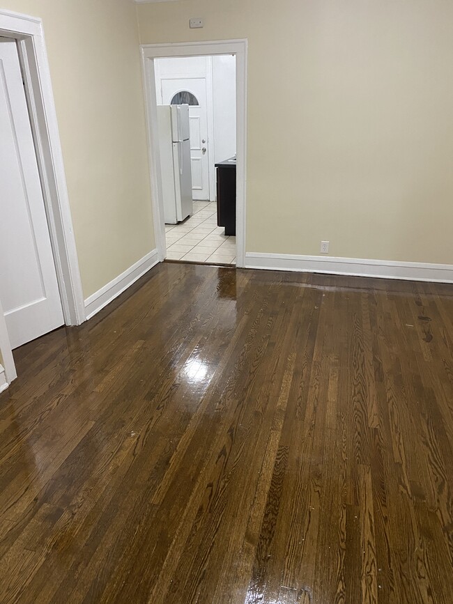 Photo - 7431 S King Dr Unidad 2W