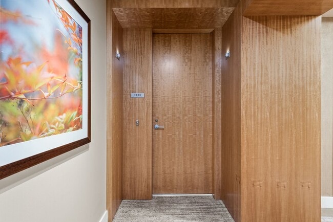 Photo - Luxury 2 Bed 1.75 Bath Furnished Downtown Seattle Condo with Stunning Views