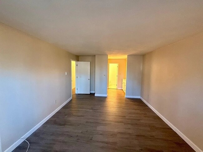 Photo - 915 Edgell Rd