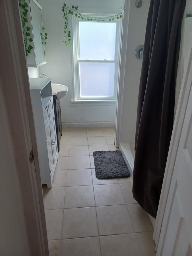 Photo - 22 W Green St