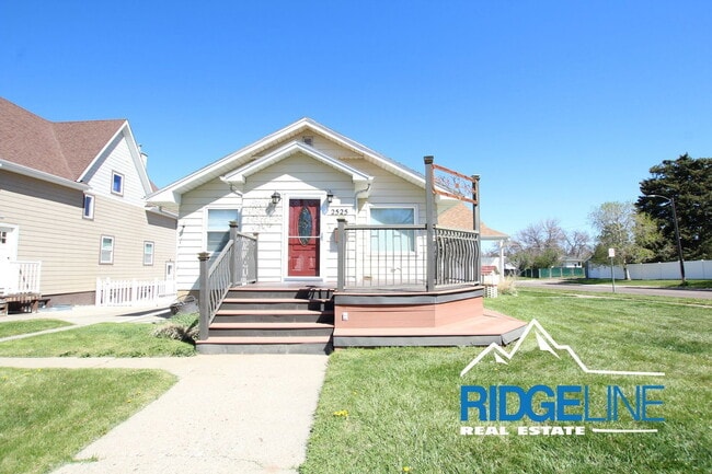 Building Photo - 2525 5th Ave N