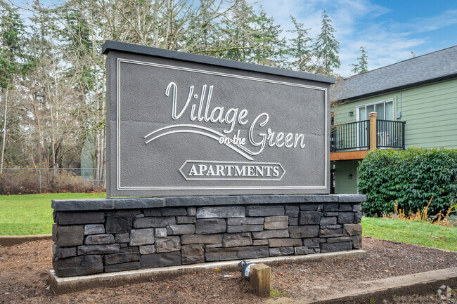 Village on the Green Apartments - Village on the Green Apartments