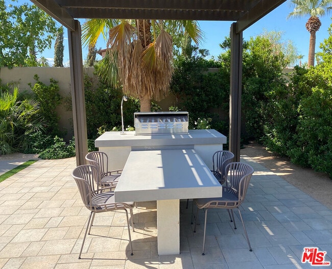 81765 Four Seasons Pl
