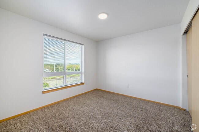 1BR, 1BA - 547SF - Bedroom