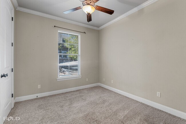 Photo - 214 Danielle Drive