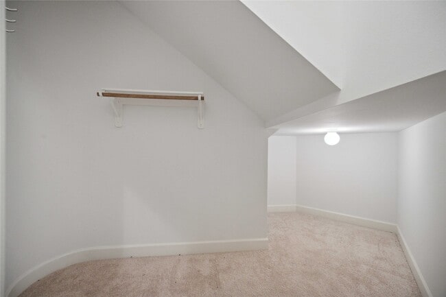 Building Photo - 11605 Main Birch Dr