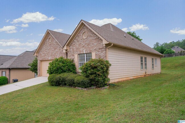 Photo - 454 Savannah Cove