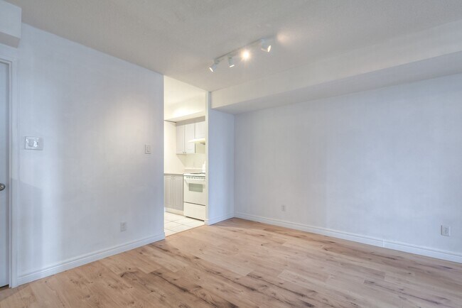 Photo - 256 Doris Ave Unit 801