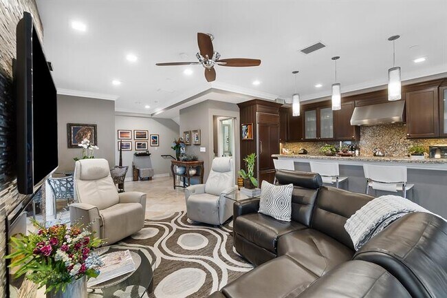 Photo - 301 Tarpon Dr