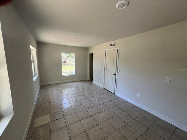 Photo - 213 Herbert St