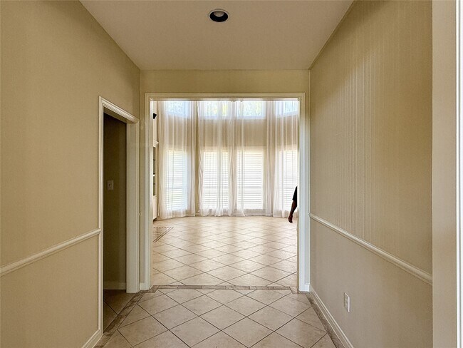 Photo - 1411 Flanders Field Ln