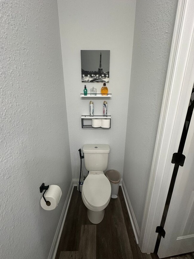 Photo - 251 Chapel St