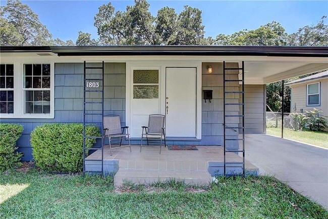 Photo - 1803 Romeria Dr