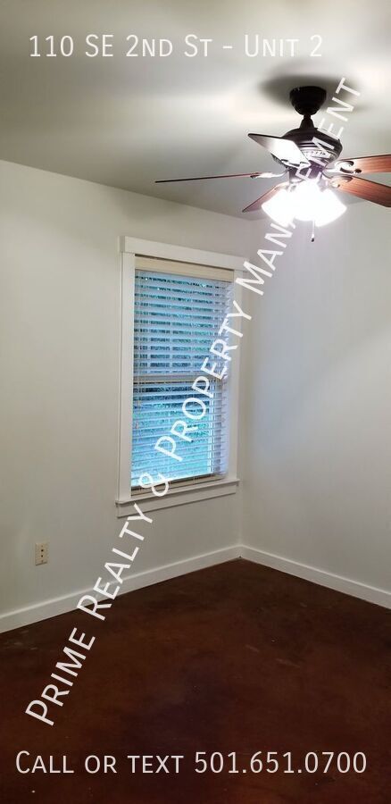 Photo - 110 SE 2nd St Unit 2