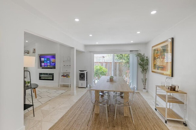 Photo - 398 Pinehurst Ave Unidad ID1310556P