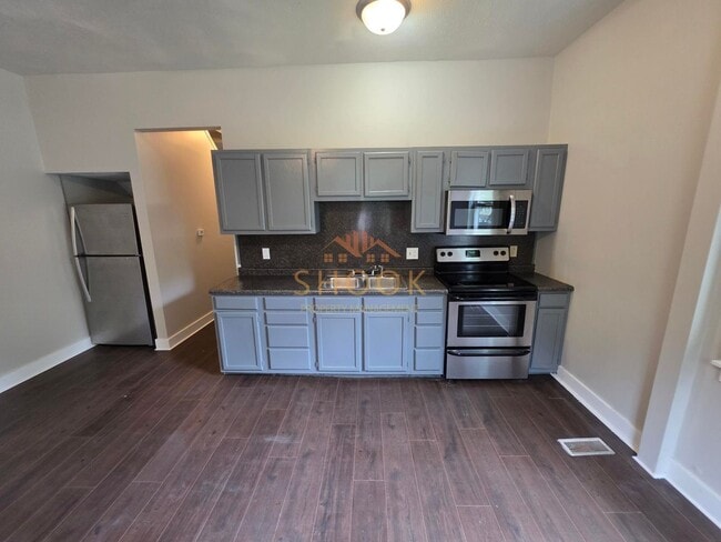 Photo - 205/207 S 6th St Unit 207 S 6th St