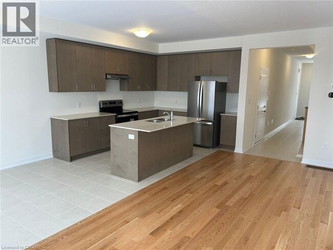 Photo - 400 Newman Dr