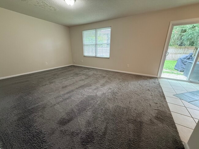 Photo - 805 Meadowbrook Dr