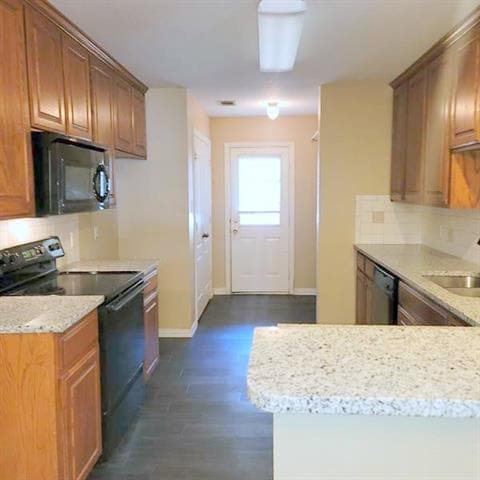 Photo - 920 Sierra Vista Ct