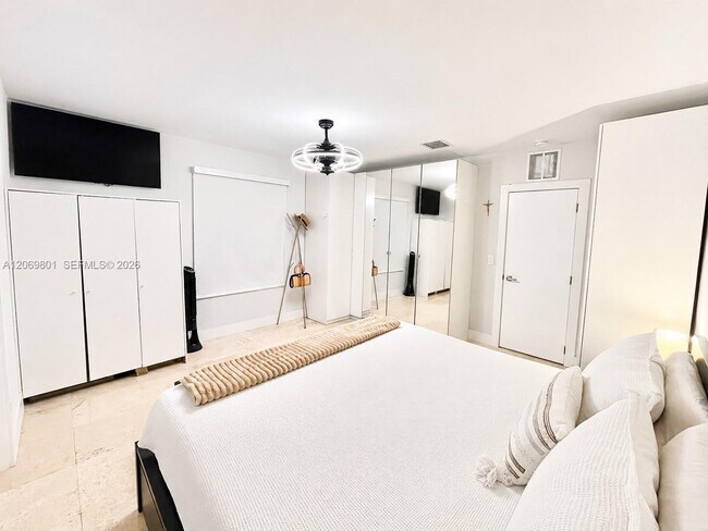 Photo - 3538 SW 1st Ave