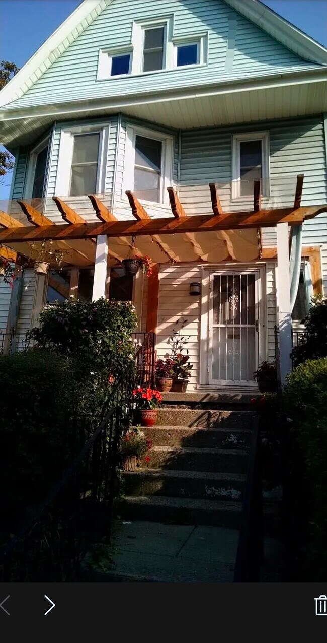 Photo - 972 Lafayette Ave Unit 972 Lafayette Ave, Lower
