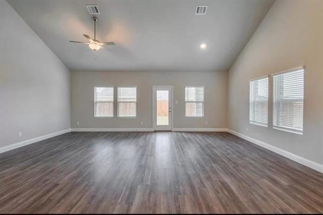Photo - 404 Dempsey Dr