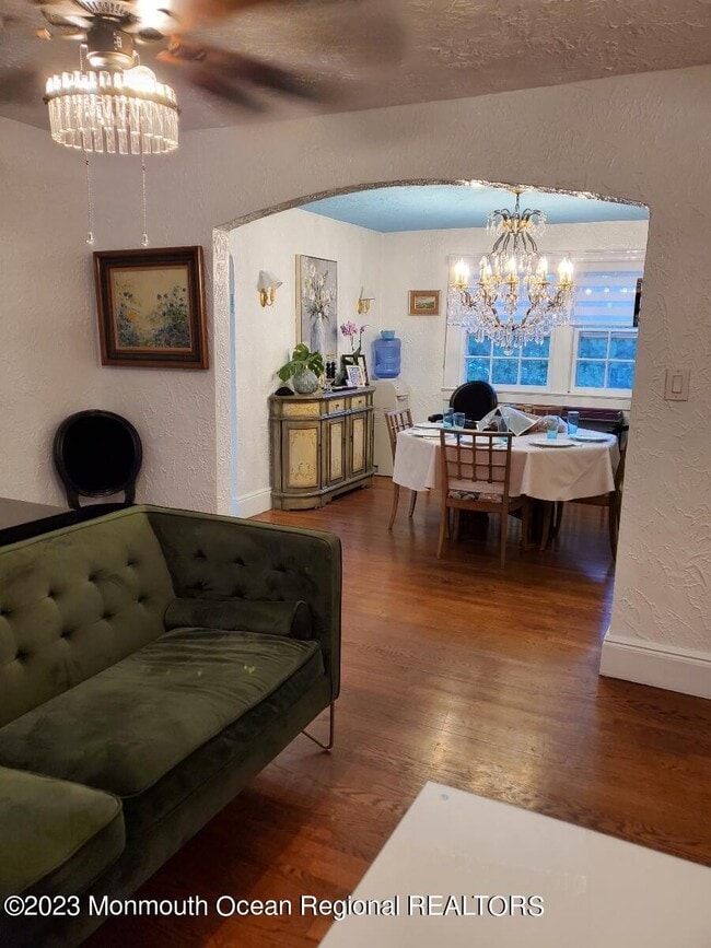 232 Jerome Ave