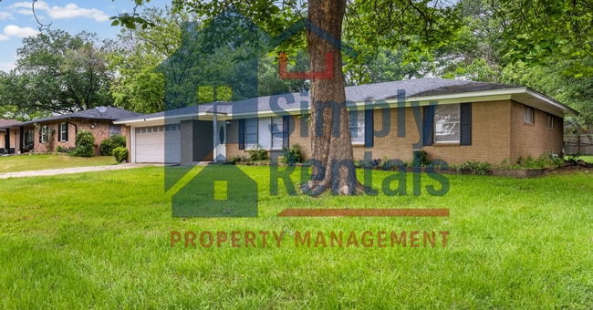 Photo - 705 Plano St
