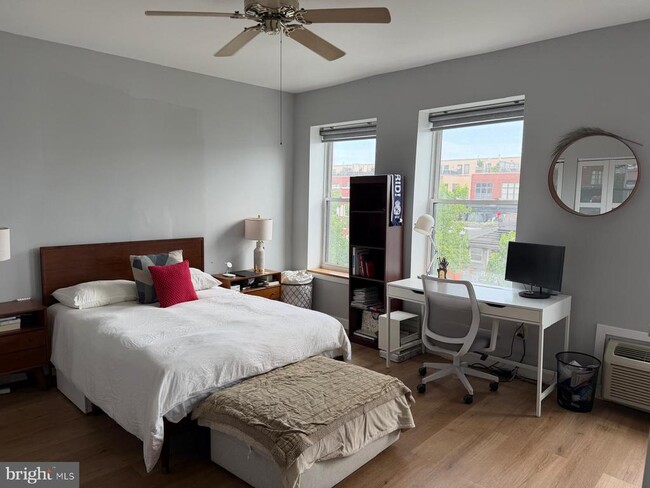 Photo - 2300 18th St NW Unit 312
